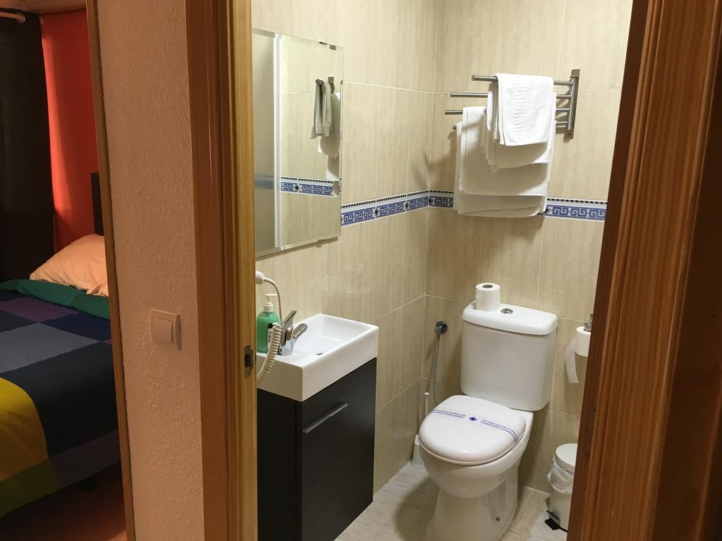Hostal Tres Cantos Ngoại thất bức ảnh