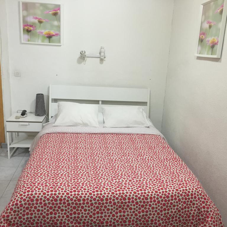 Hostal Tres Cantos Ngoại thất bức ảnh