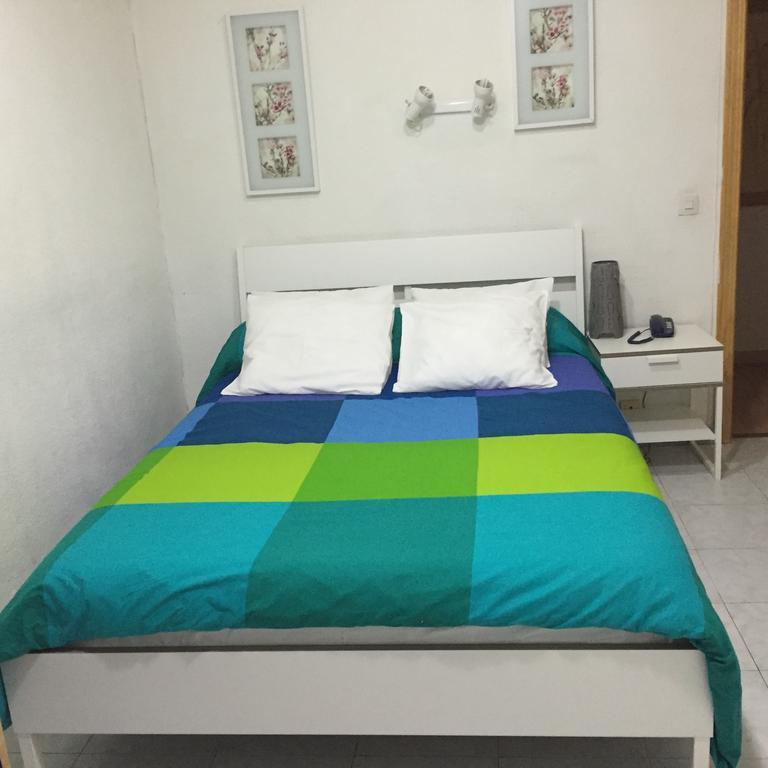 Hostal Tres Cantos Ngoại thất bức ảnh